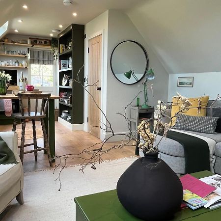 דירות לאקוק Pear Tree Loft מראה חיצוני תמונה